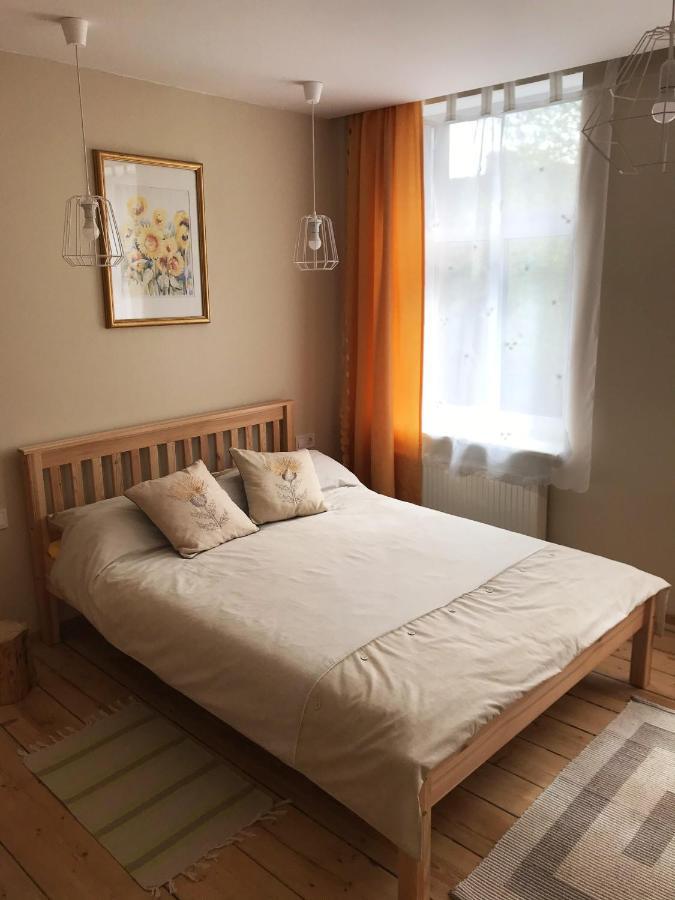 Apartamenti Starp Krastiem Лиепая Экстерьер фото