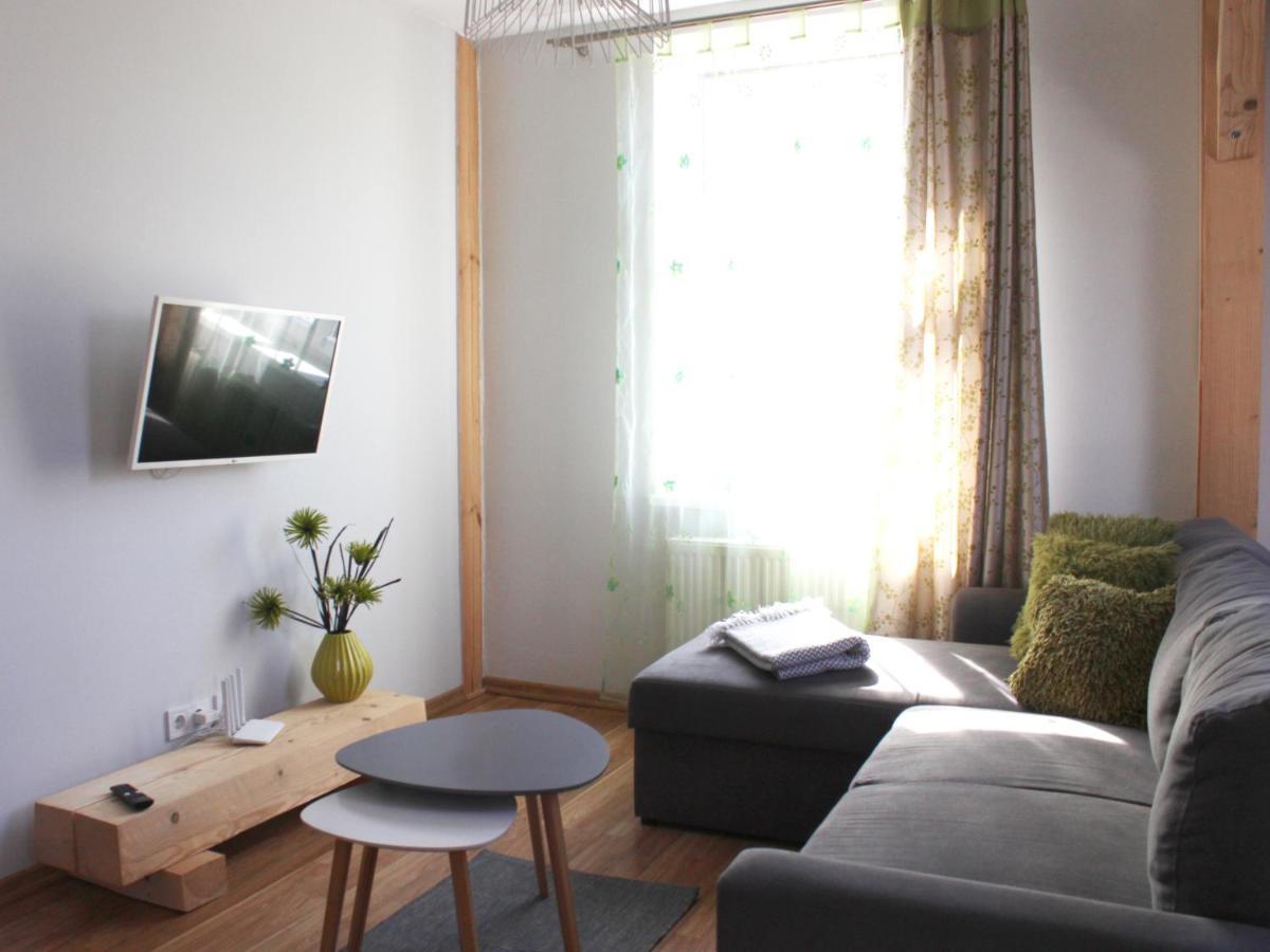 Apartamenti Starp Krastiem Лиепая Экстерьер фото