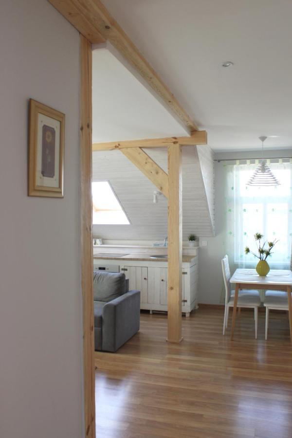 Apartamenti Starp Krastiem Лиепая Экстерьер фото