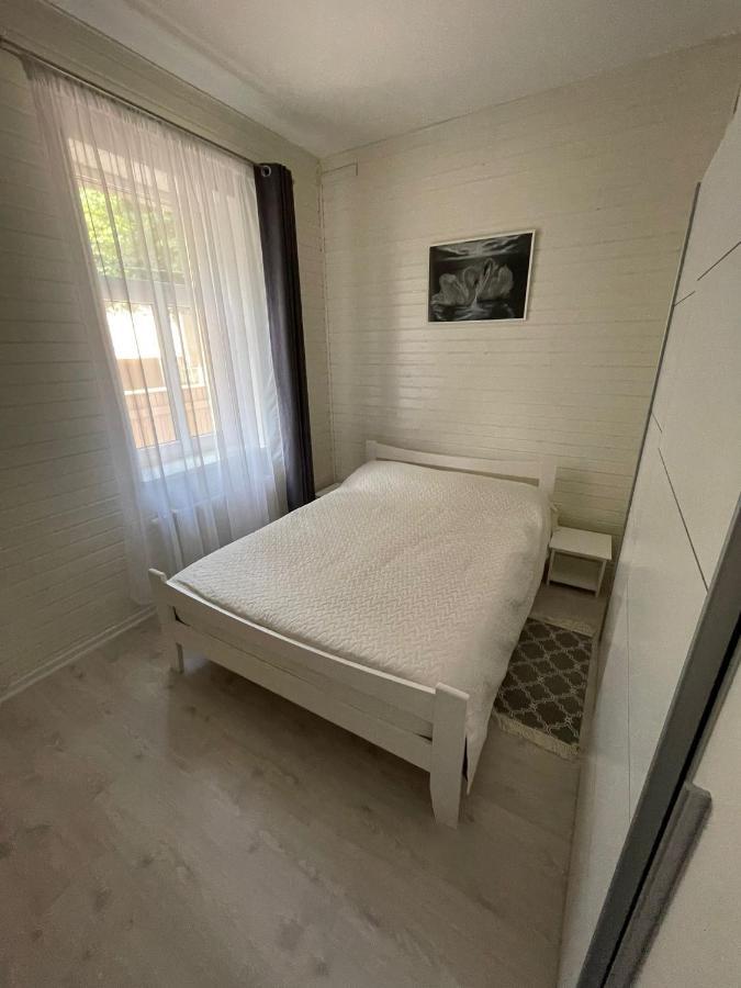 Apartamenti Starp Krastiem Лиепая Экстерьер фото